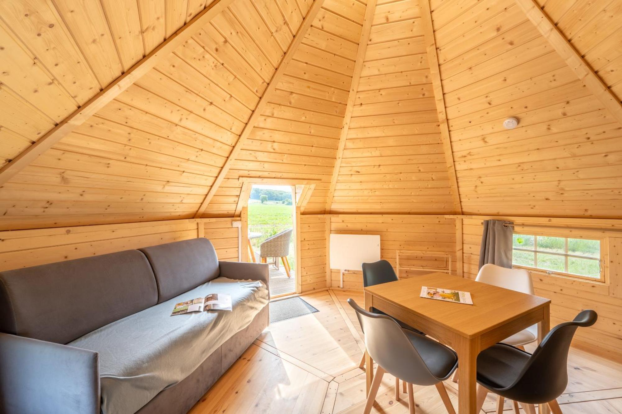 Logements Insolites A La Ferme - Yourte, Kota Ou Pod Farbus Номер фото
