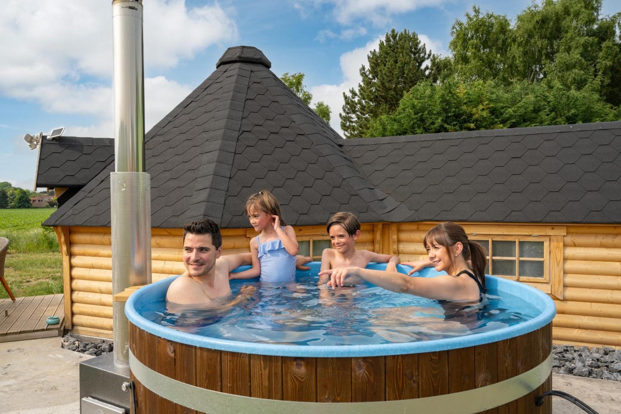 Logements Insolites A La Ferme - Yourte, Kota Ou Pod Farbus Номер фото