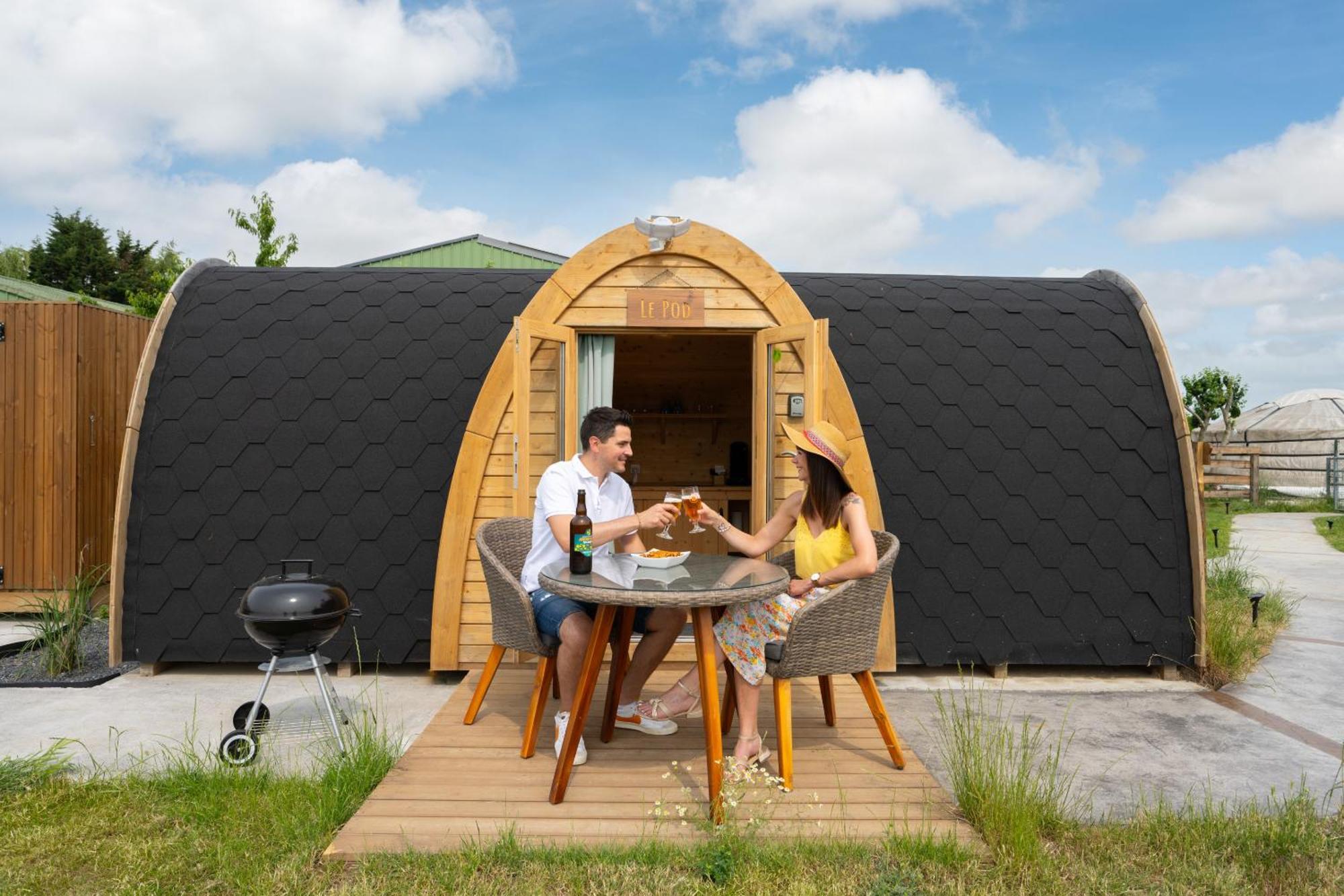 Logements Insolites A La Ferme - Yourte, Kota Ou Pod Farbus Номер фото